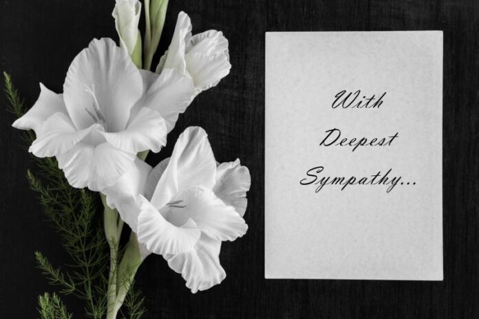 39 Esempi di messaggi di simpatia per i fiori funebri
