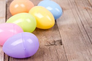 Uova di Pasqua in plastica da utilizzare per appunti di memoria